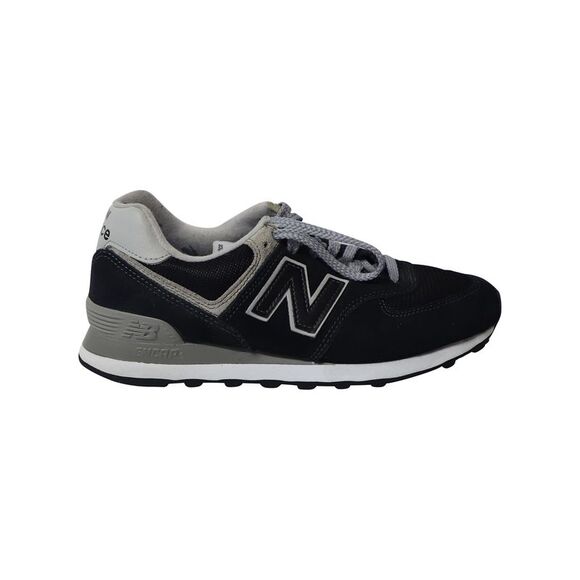 New Balance 574 Core Sneakers in Black Suede - Picture 1 of 7